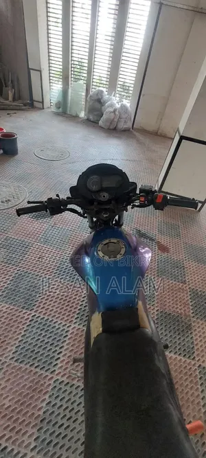 রানার টার্বো ১২৫ ২০১৮ নীল