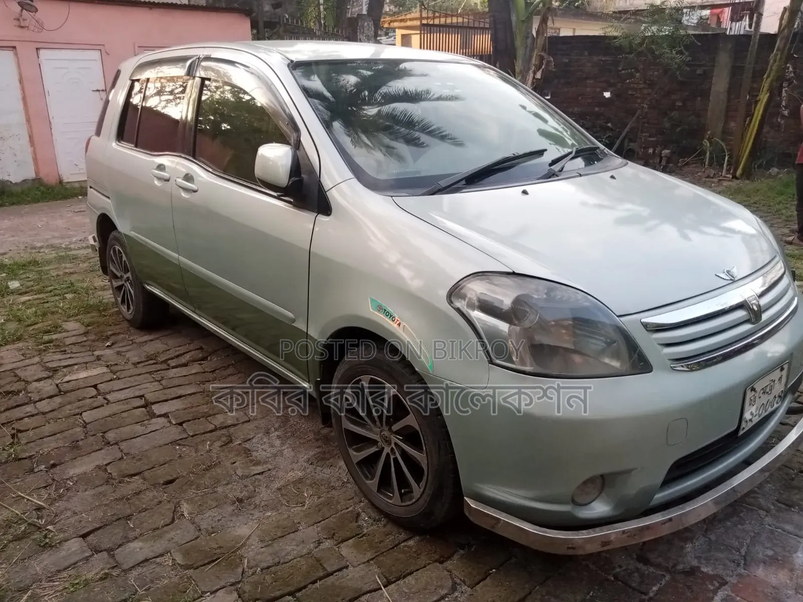 Toyota Raum 2004 Silver
