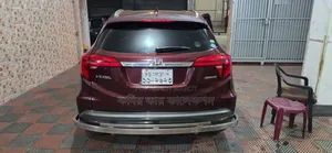 Honda Vezel 2014 Maroon