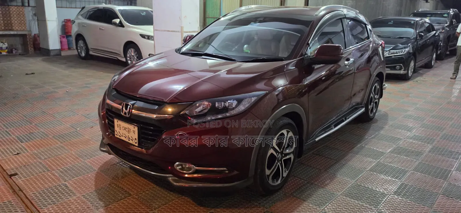 Honda Vezel 2014 Maroon