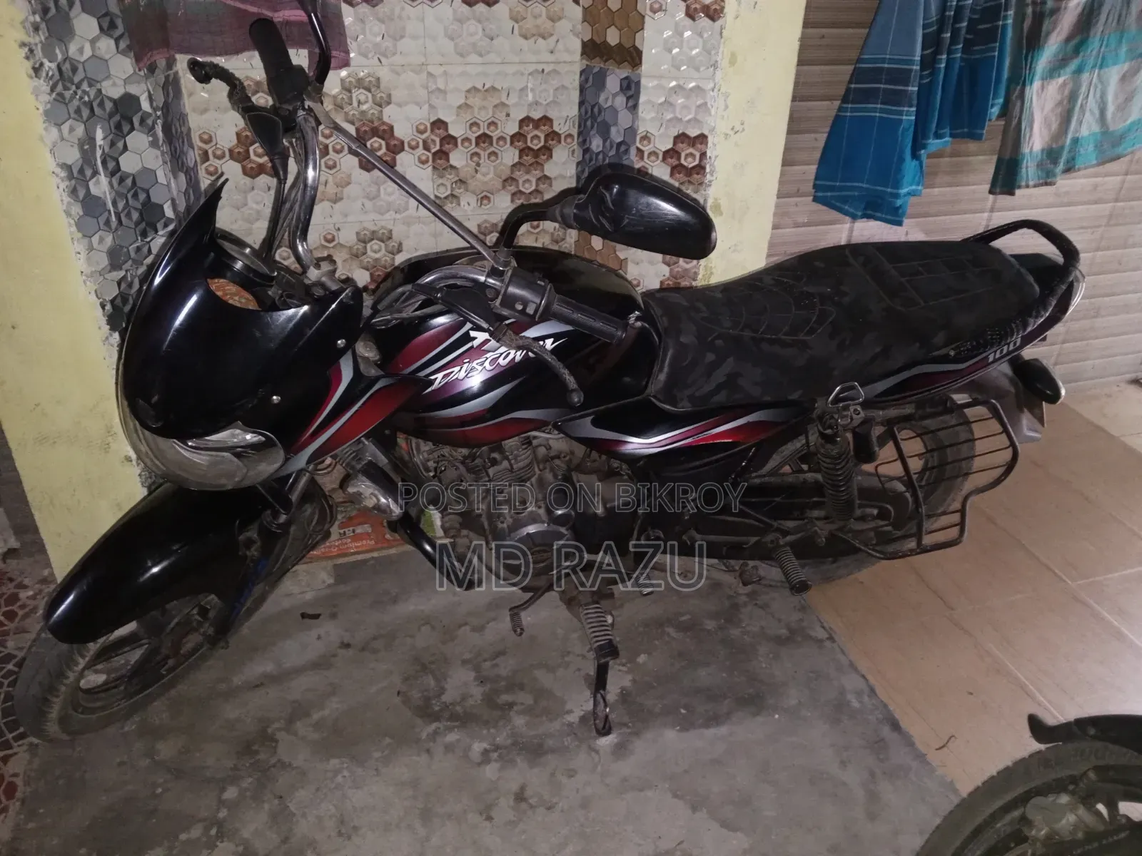 Bajaj Discover 100 2018 Black