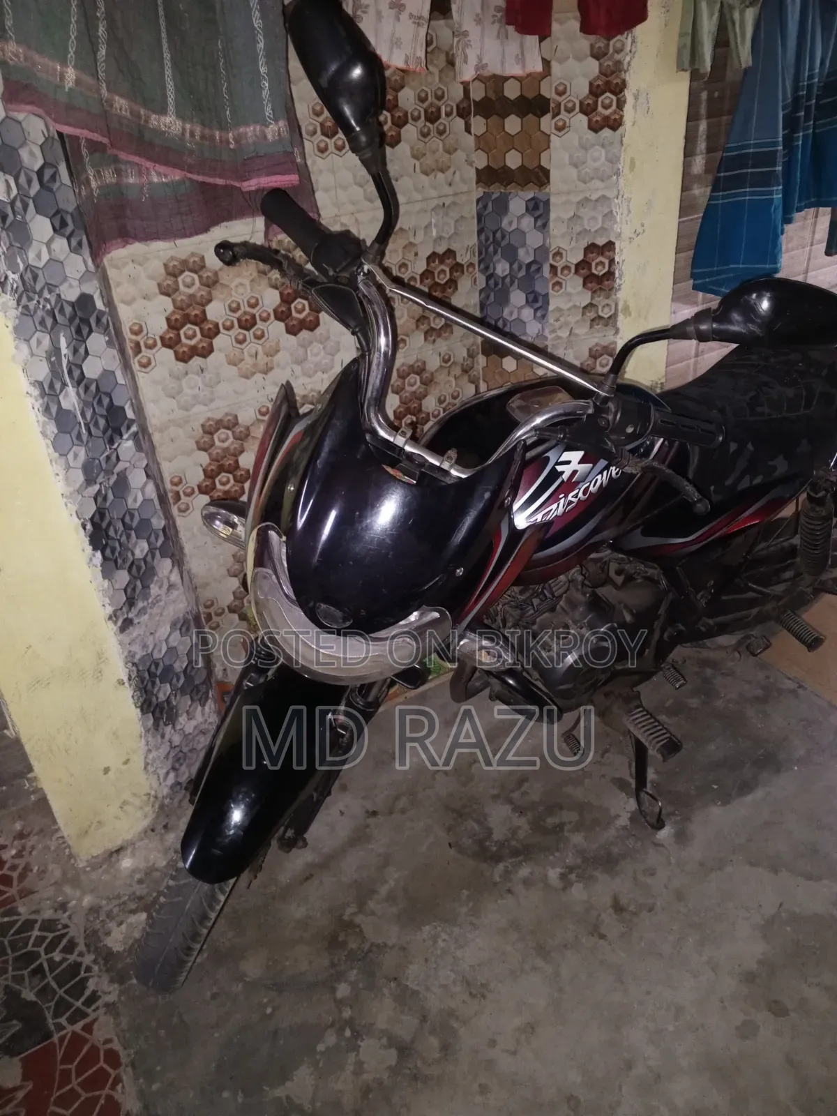 Bajaj Discover 100 2018 Black