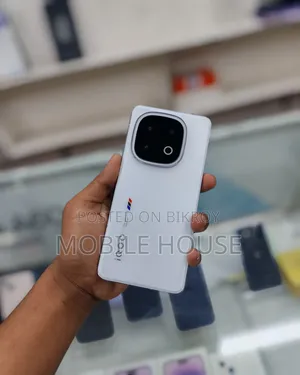 iQOO 13 256 GB White