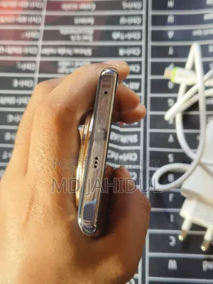 নতুন রিয়েলমি ১২ প্রো প্লাস ২৫৬ জিবি নীল