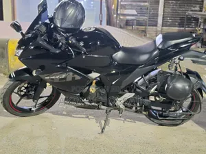 সুজুকি জিক্সার এসএফ ২০২০ কালো