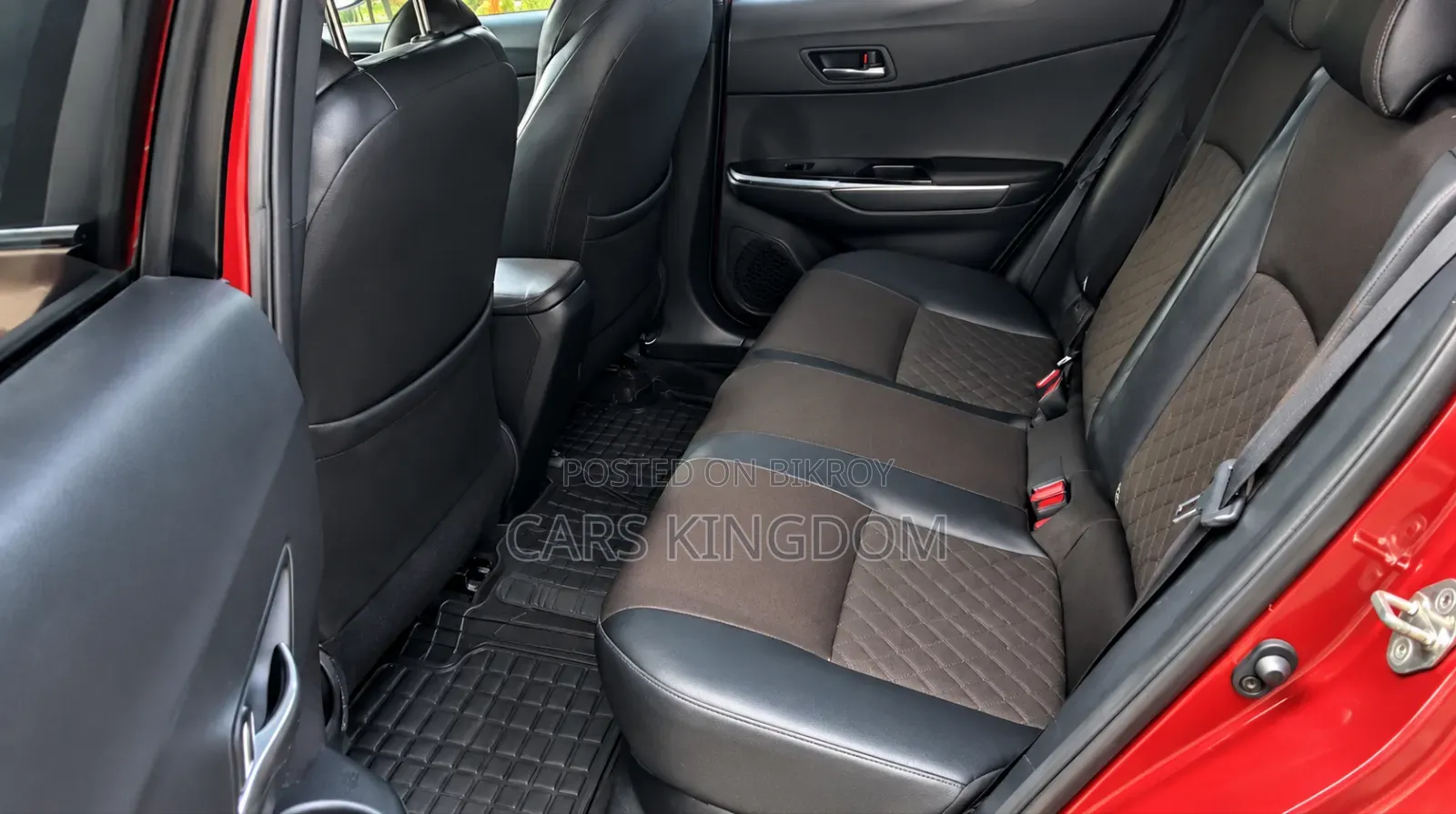 Toyota C-HR 2018 Maroon