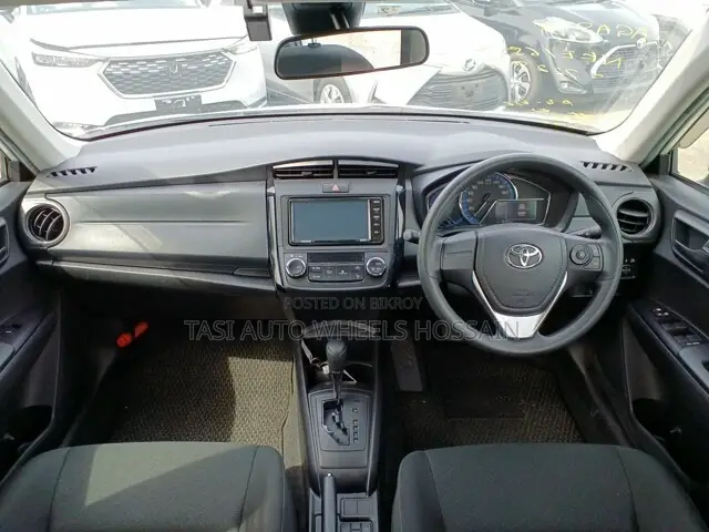 Toyota Axio 2021 White