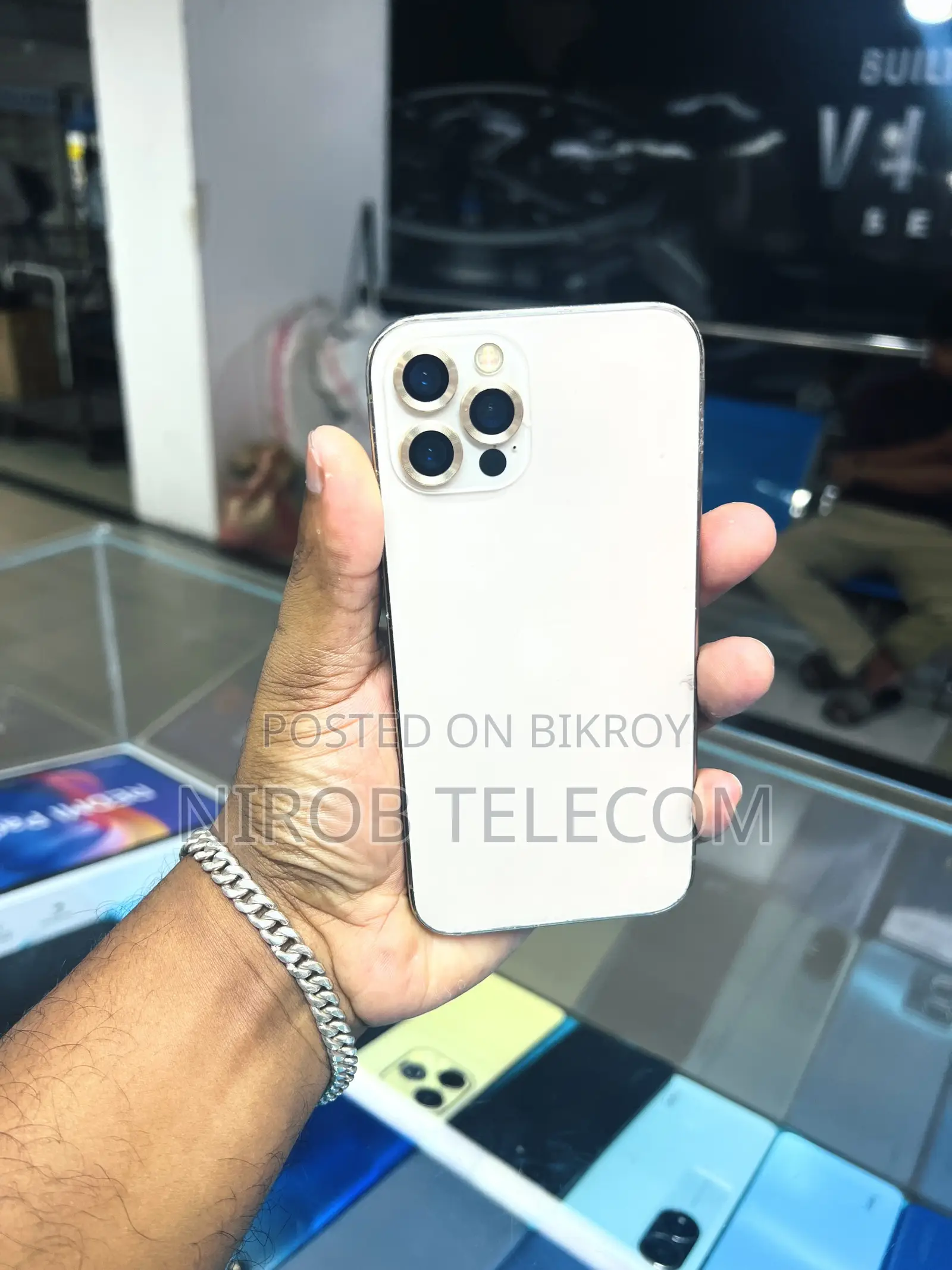 অ্যাপল আইফোন ১২ প্রো ১২৮ জিবি গোল্ড