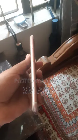 অ্যাপল আইফোন ৭ প্লাস ১২৮ জিবি রোজ গোল্ড