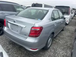 টয়োটা অ্যাক্সিও ২০২১ সিলভার