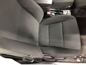 টয়োটা এক্সিও ২০২১ সিলভার