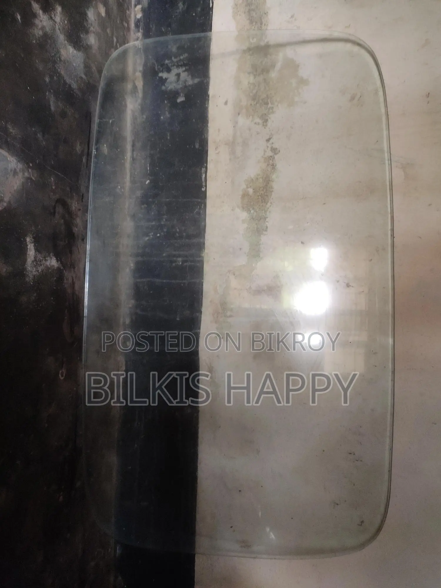 টি টেবিলের গ্লাস