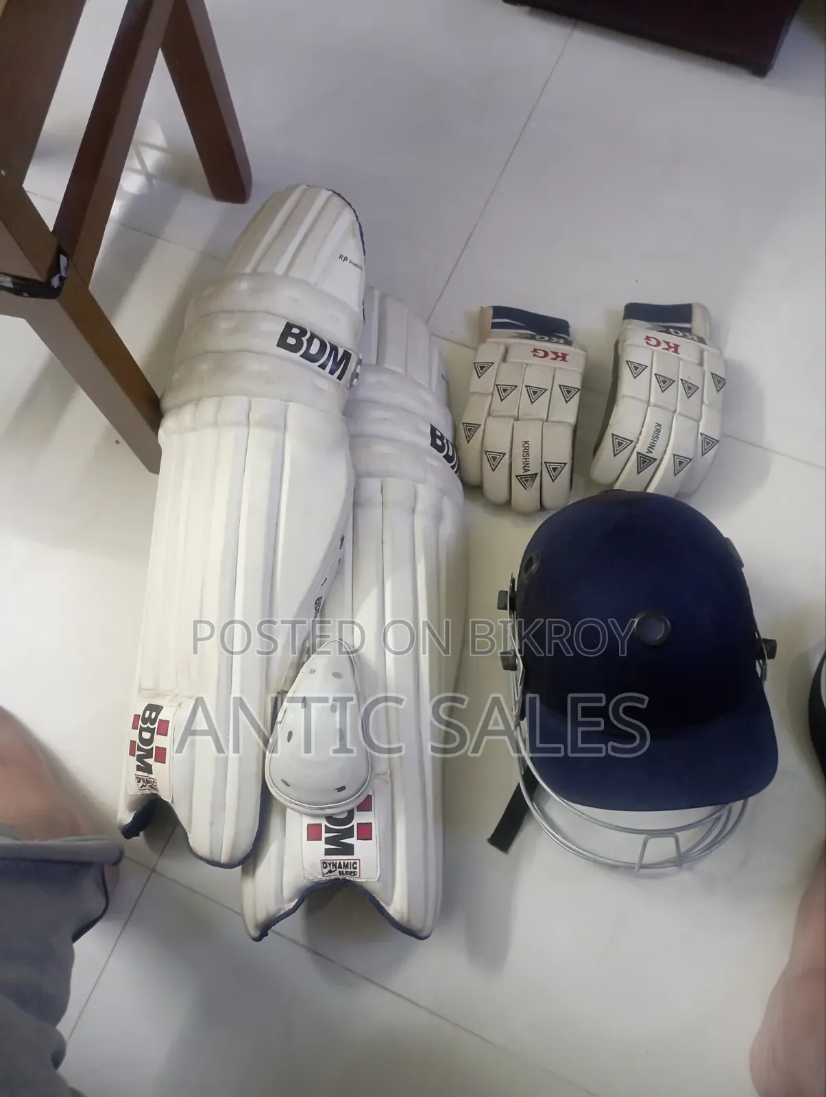 Cricket এর সরঞ্জাম