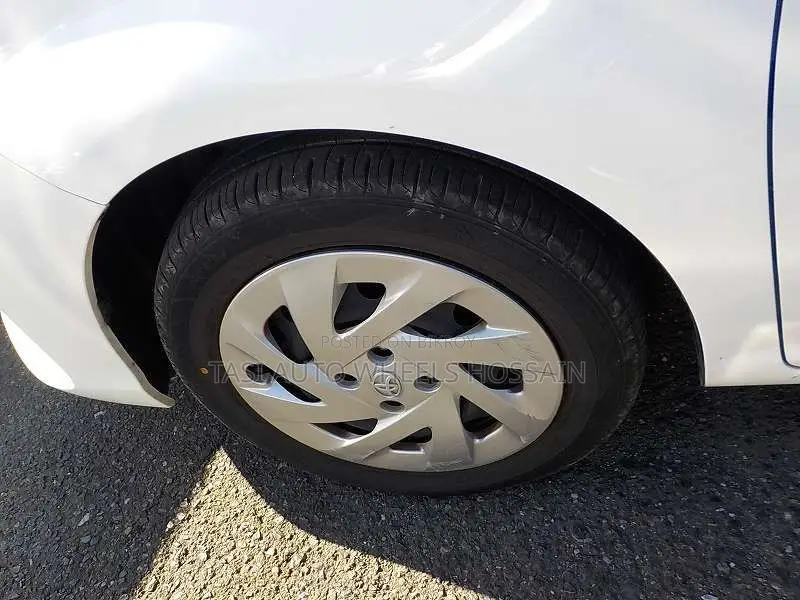 Toyota Axio 2021 সাদা