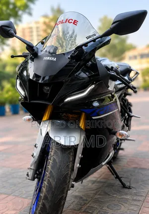 Yamaha R15M 2024