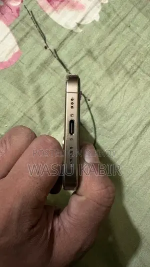 Apple iPhone 16 Pro 128 GB Gold