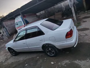 টয়োটা করোল্লা অটোমেটিক ১৯৯৫ হোয়াইট