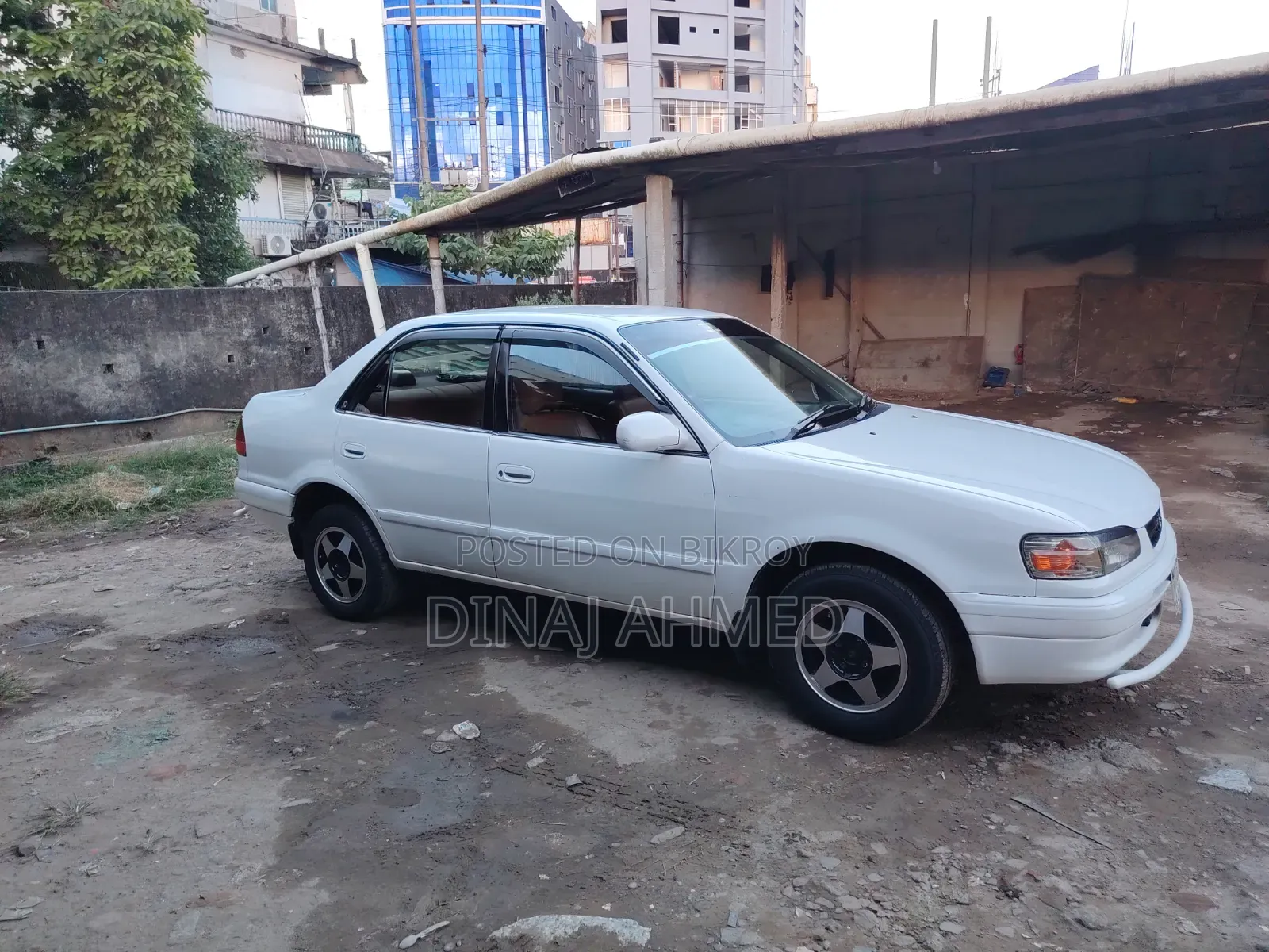 টয়োটা করোল্লা অটোমেটিক ১৯৯৫ হোয়াইট