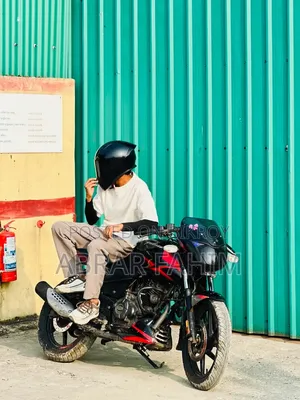 বাজাজ পালসার ১৫০ ২০২২ কালো