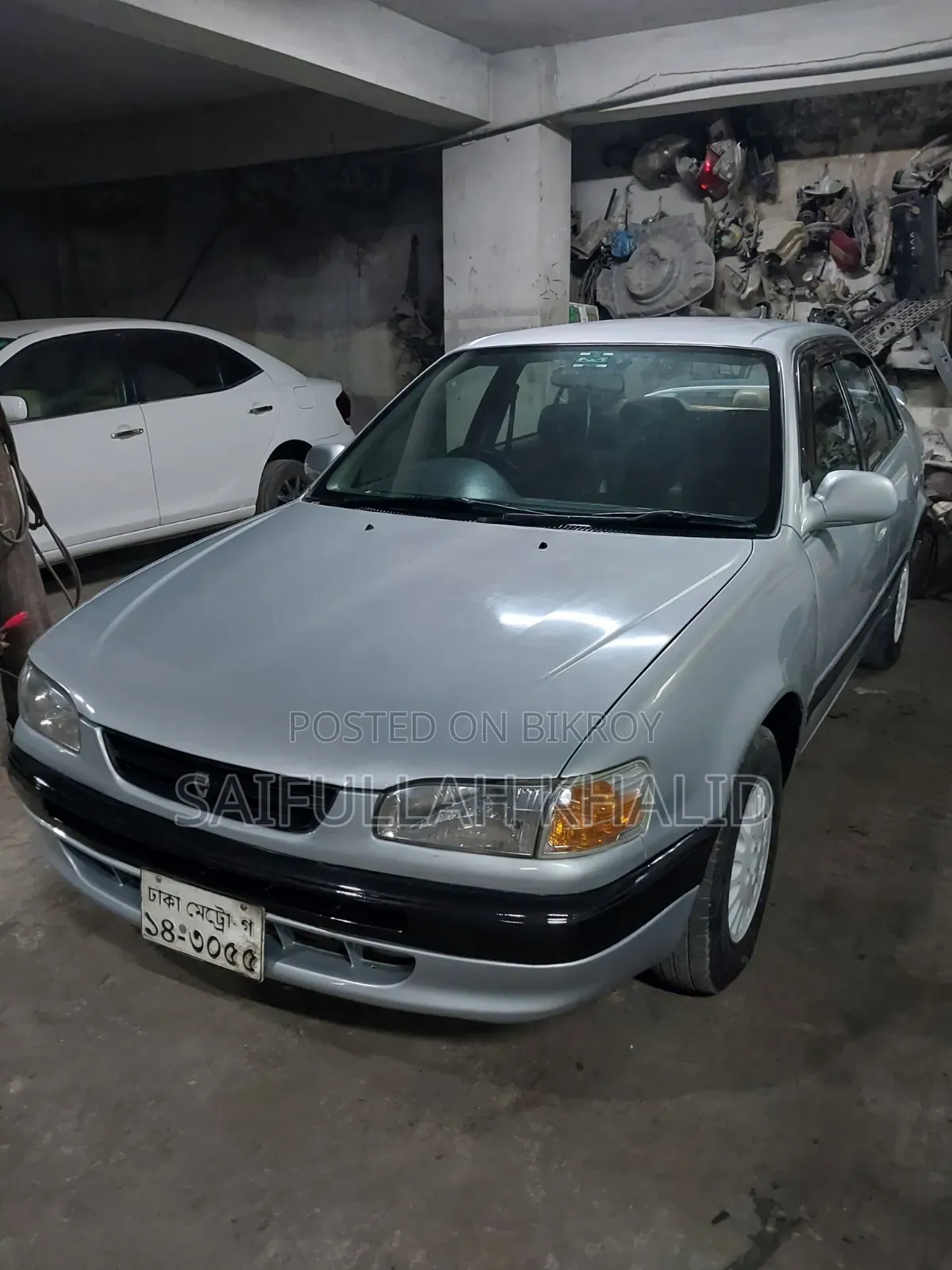 Toyota Corolla Sedan 1995 Silver