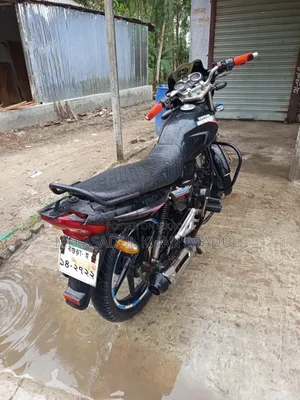 Runner Bullet 100 2018 Black