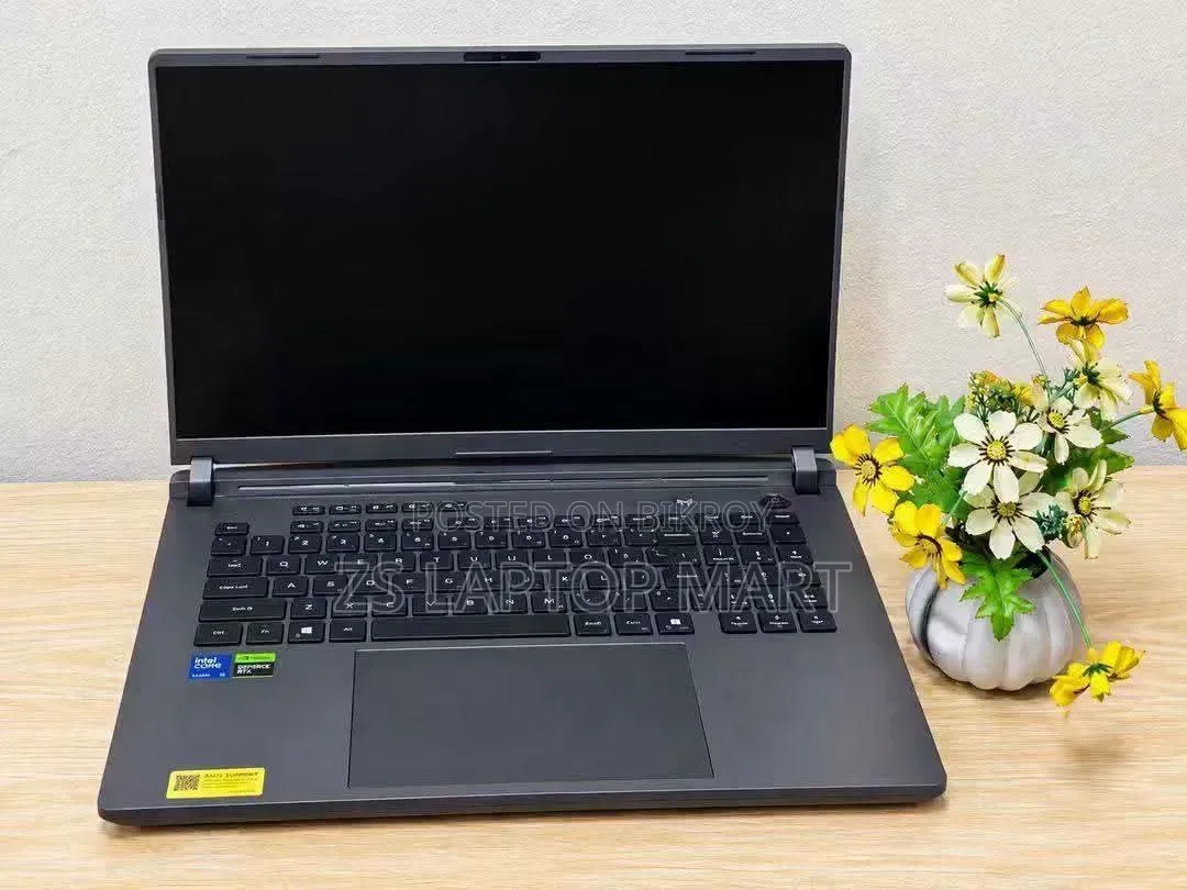 Laptop Asus ROG Strix G16 32GB Intel Core Ultra 9 SSD 1T
