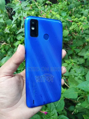 টেকনো স্পার্ক ৬ এয়ার ৩২ জিবি নীল