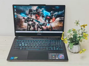 Laptop MSI Cyborg 15 16GB Intel Core i7 SSD 500GB