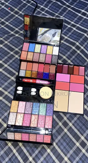 Make Up Kit for B.B Lovely