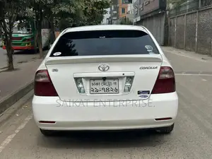 Toyota Corolla 2004 White