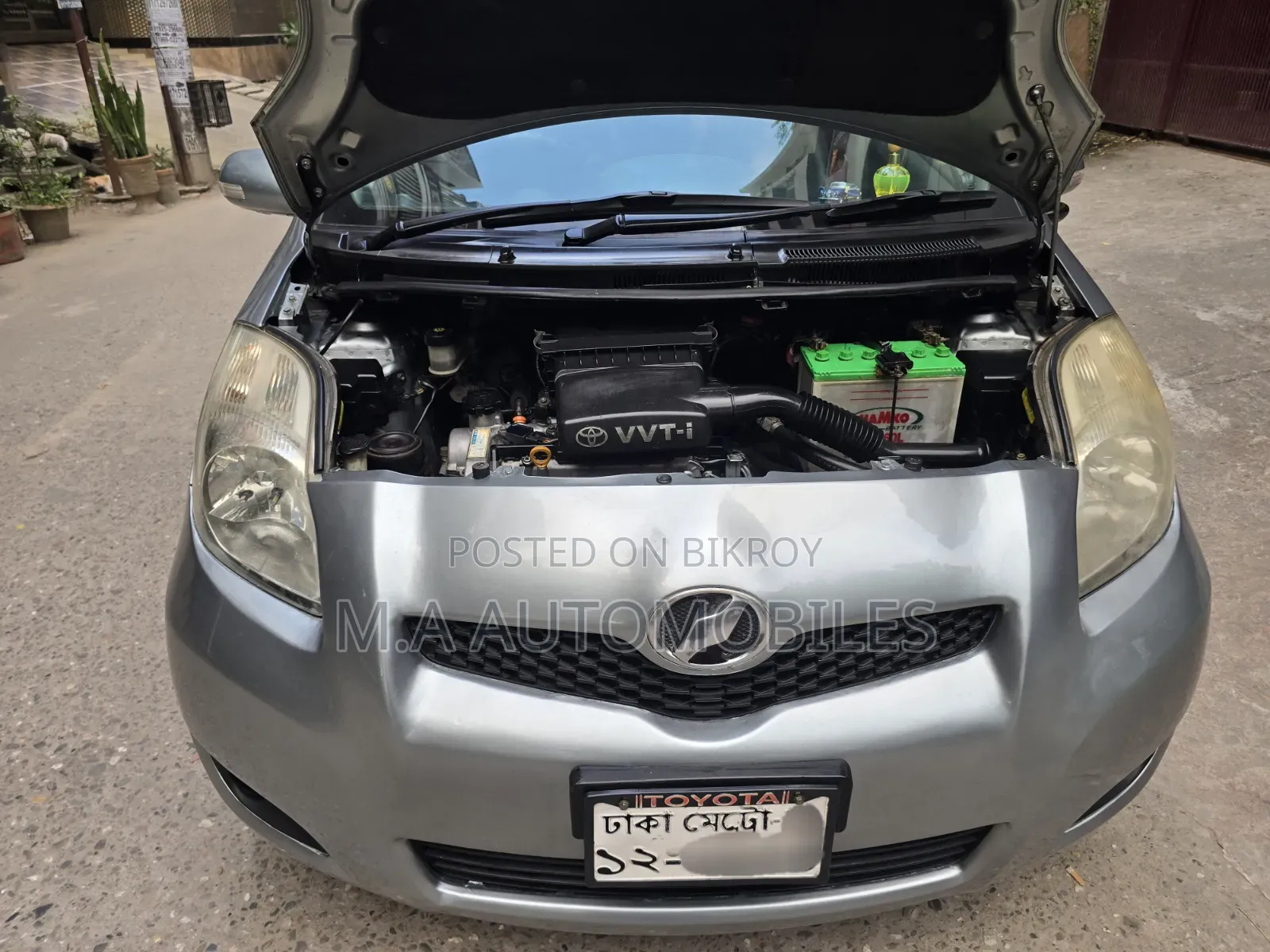 Toyota Vitz 2010 Gray