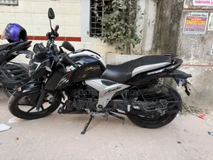 TVS Apache RTR 160 4V 2022 Black