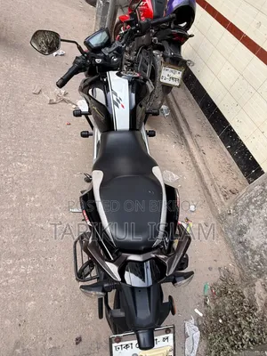 TVS Apache RTR 160 4V 2022 Black