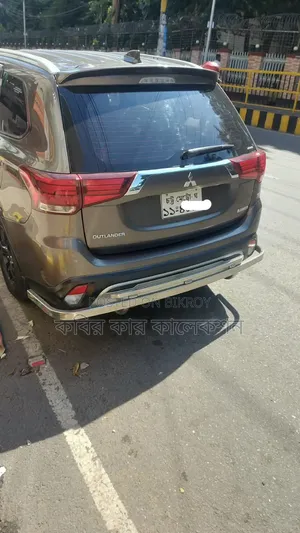 Mitsubishi Outlander 2020 Gray