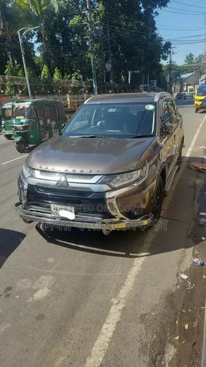 Mitsubishi Outlander 2020 Gray