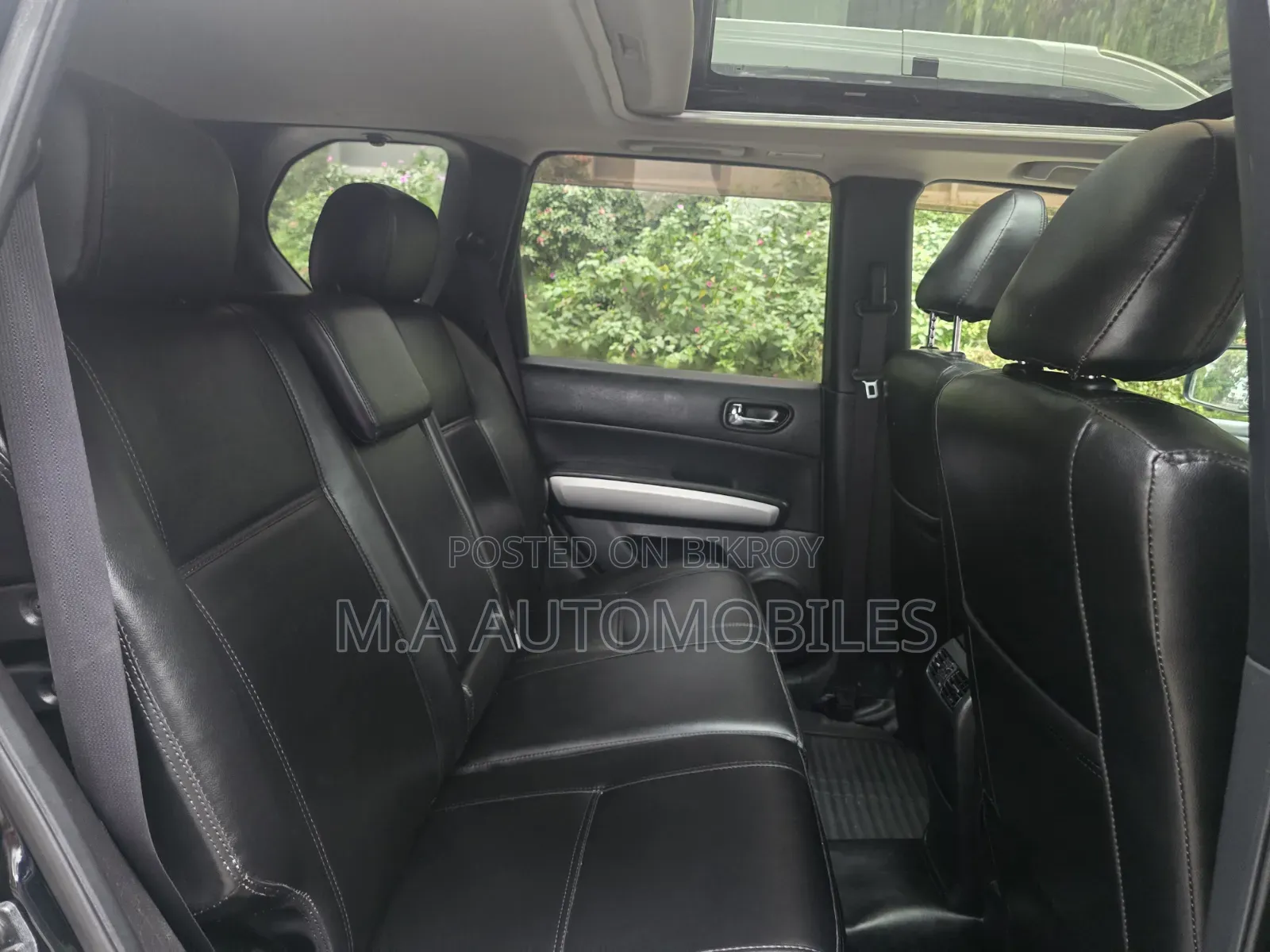Nissan X-Trail 2.5 Petrol Four Wheel Drive SE 2012 Black