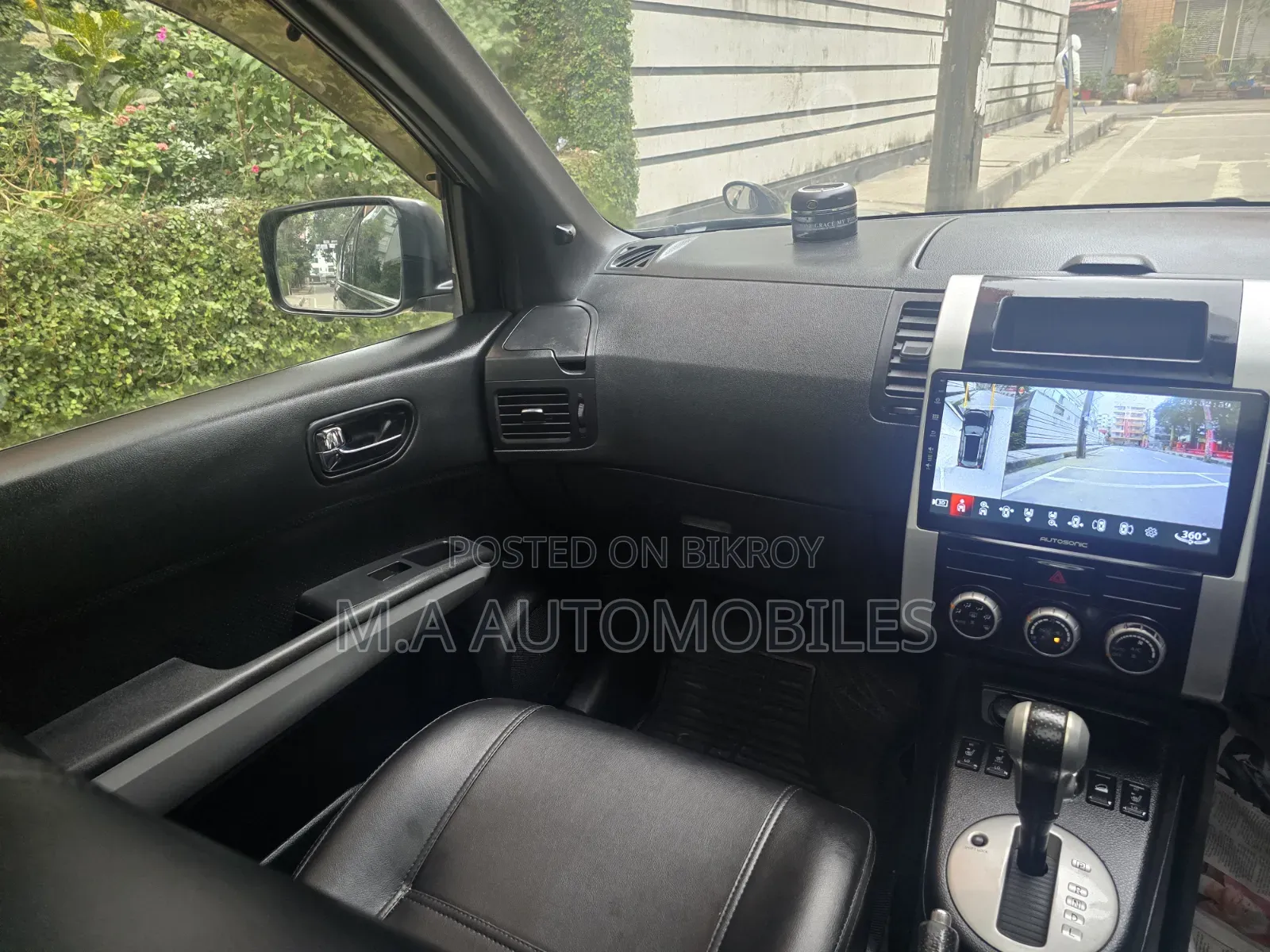 Nissan X-Trail 2.5 Petrol Four Wheel Drive SE 2012 Black