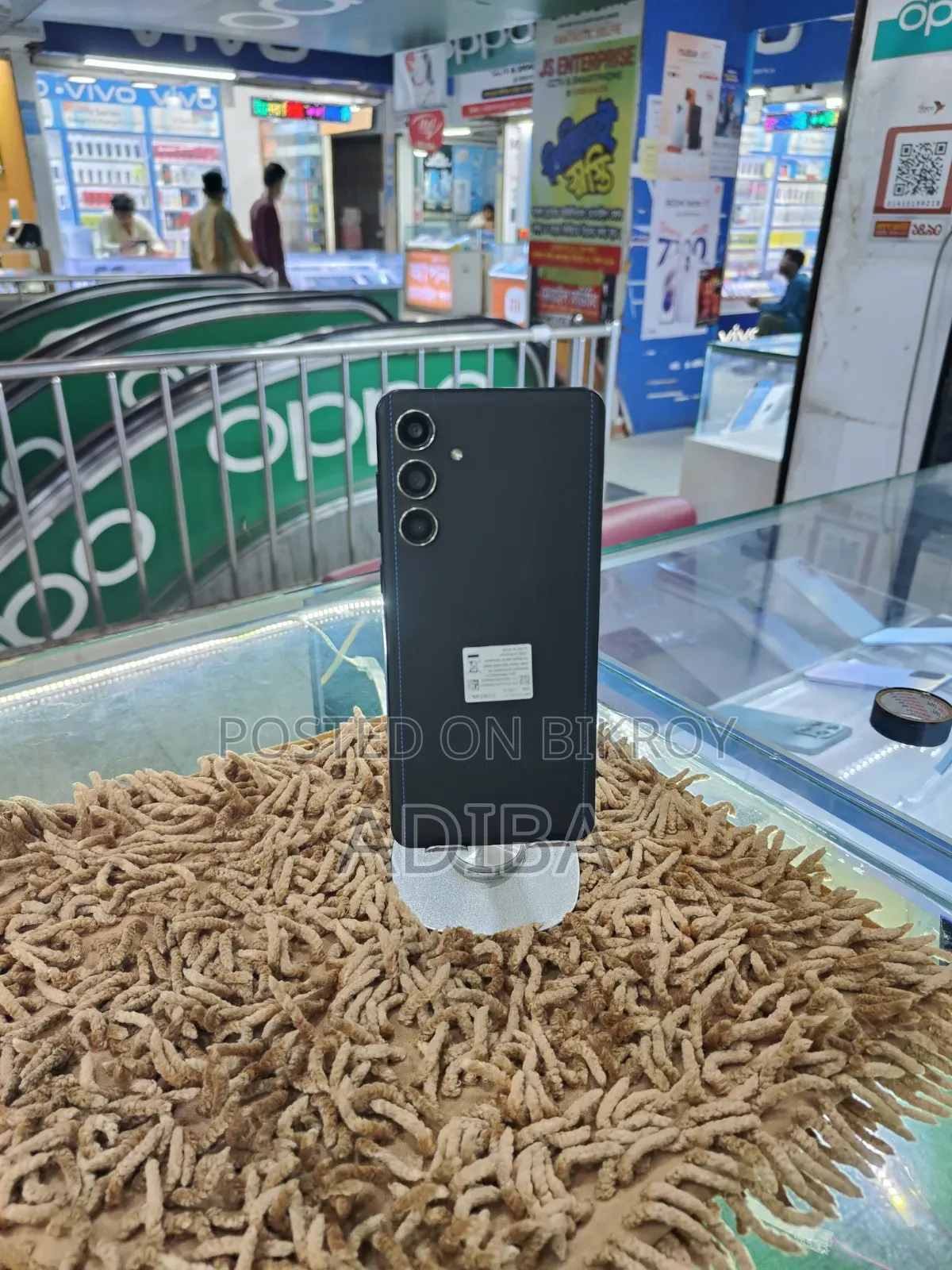 স্যামসাং গ্যালাক্সি এফ৫৫ ১২৮ জিবি কালো