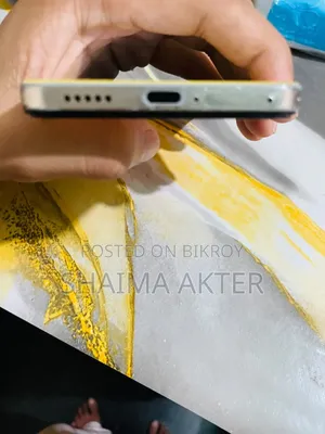 Vivo V25 256 GB Gold