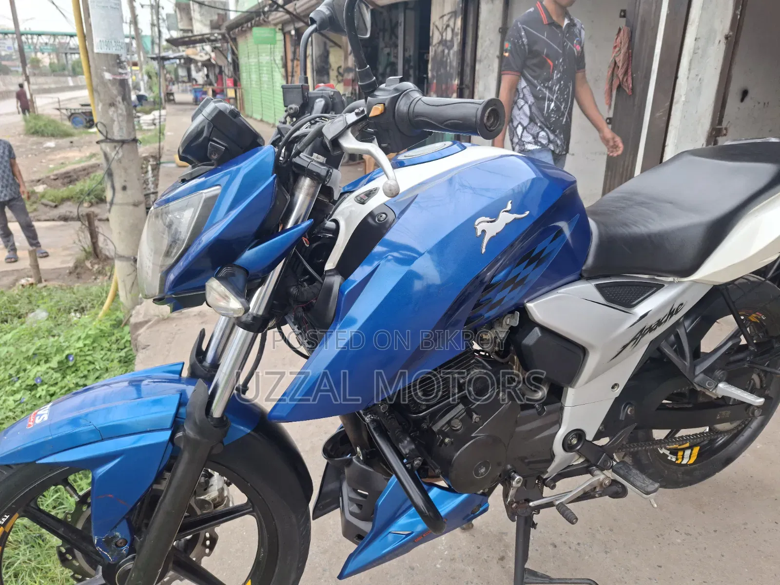 TVS Apache 160 4V 2021 Blue
