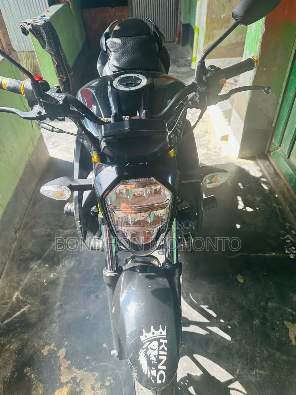সুজুকি জিক্সার ২০২৩ ব্ল্যাক