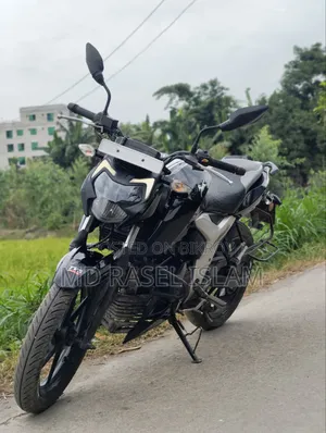 TVS Apache RTR 160 4V ২০২২ কালো