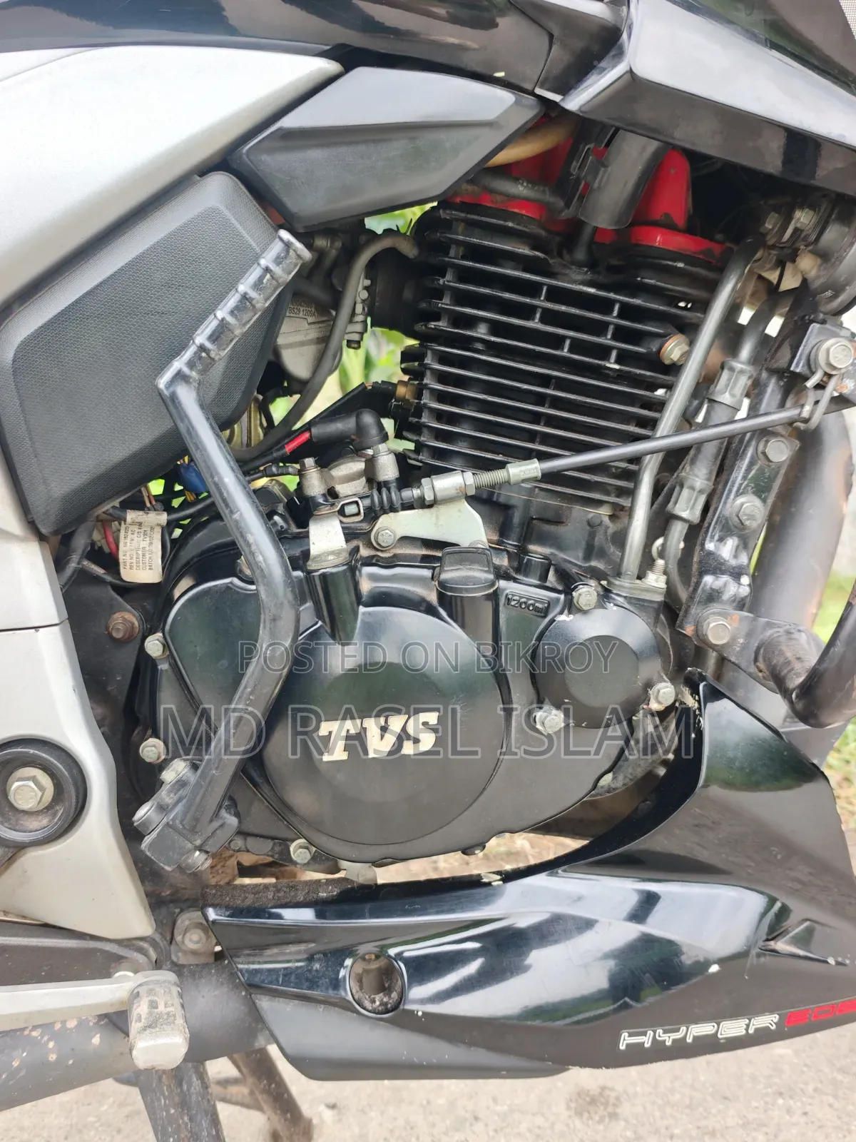 TVS Apache RTR 160 4V ২০২২ কালো