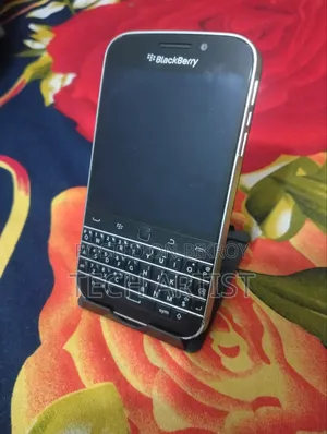 ব্ল্যাকবেরি ক্লাসিক ১৬ জিবি ব্ল্যাক
