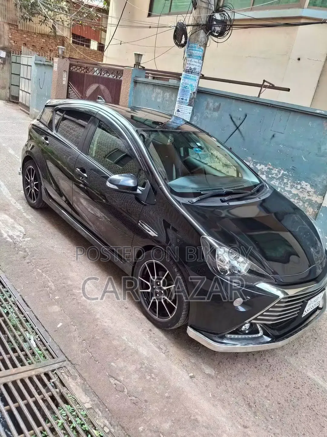Toyota Aqua 2017 Black