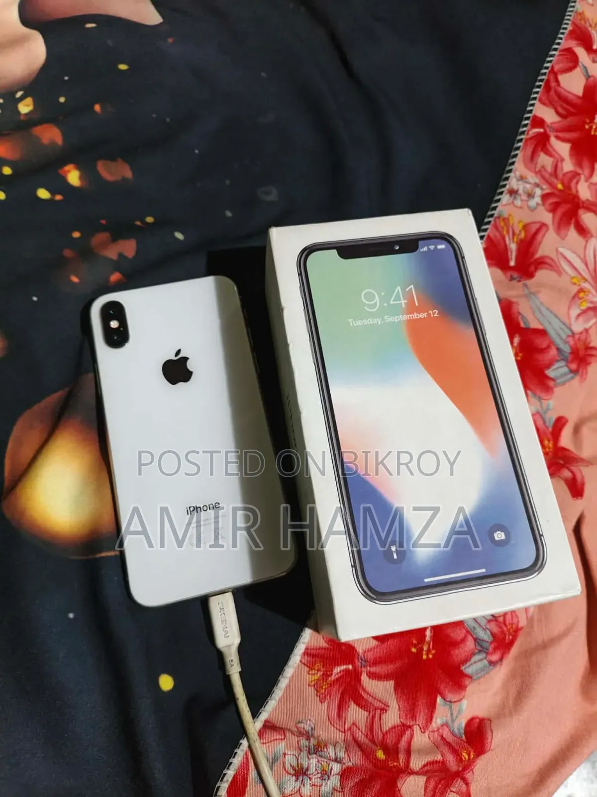 Apple iPhone X 64 GB White