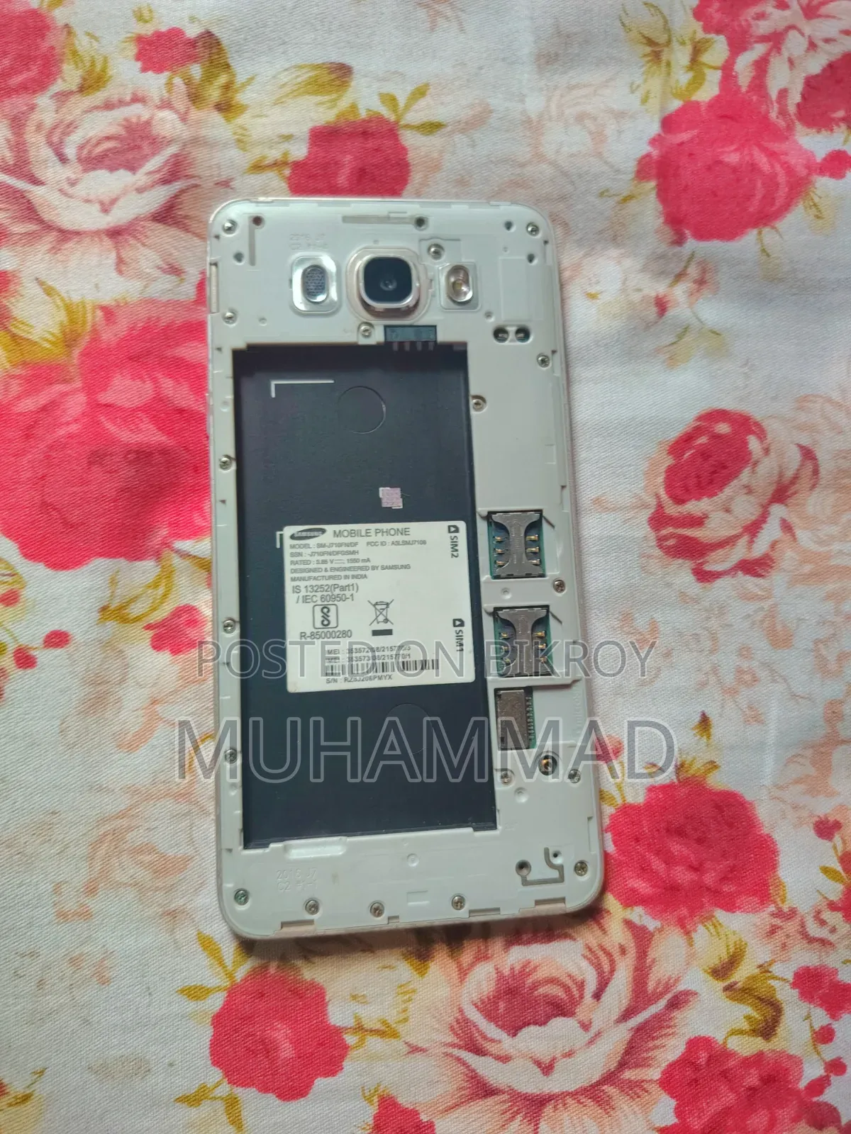 Samsung Galaxy J7 16 GB Gold