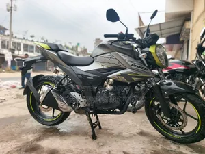 Suzuki Gixxer 2026 Gray