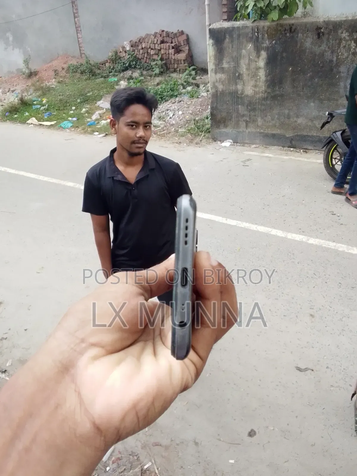 ওপ্পো ৪জেড ৫জি ১২৮ জিবি ব্ল্যাক