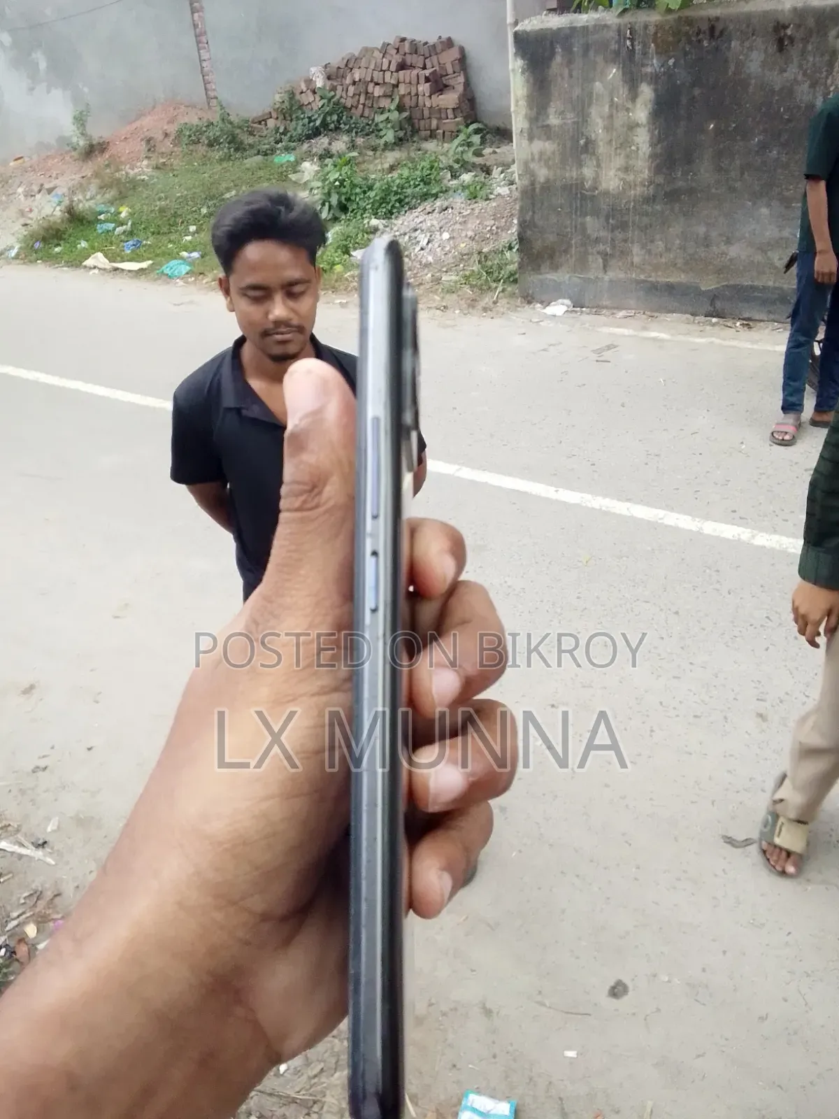 ওপ্পো ৪জেড ৫জি ১২৮ জিবি ব্ল্যাক